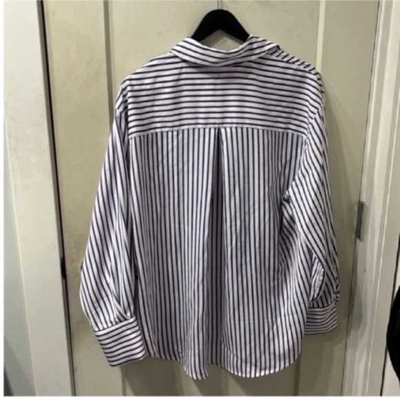 Dynamite Button Up - Picture 2 of 3